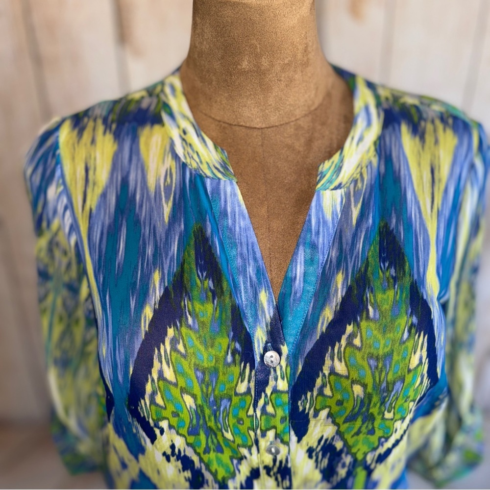 CHICO'S Sheer Tunic Top, Blue & Green Patterned, Button Up Or Cardigan Sz 1 Or M - Picture 3 of 11